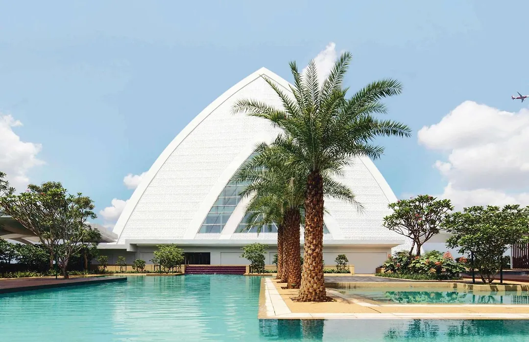 Movenpick Hotel & Convention Centre Klia-1
